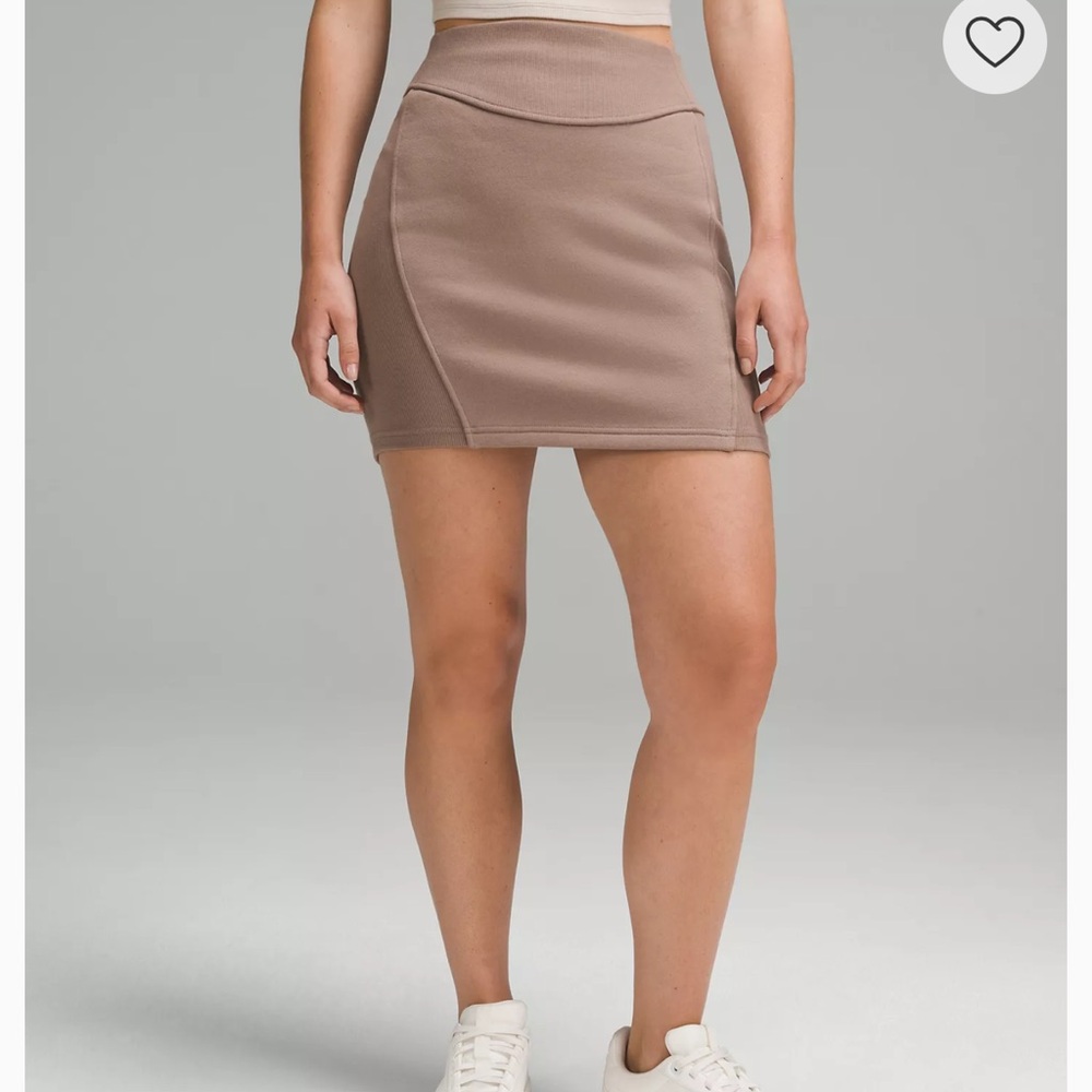 NWT 🤎 Lululemon Scuba HR Ribbed Mini Skirt Tan - Picture 2 of 7